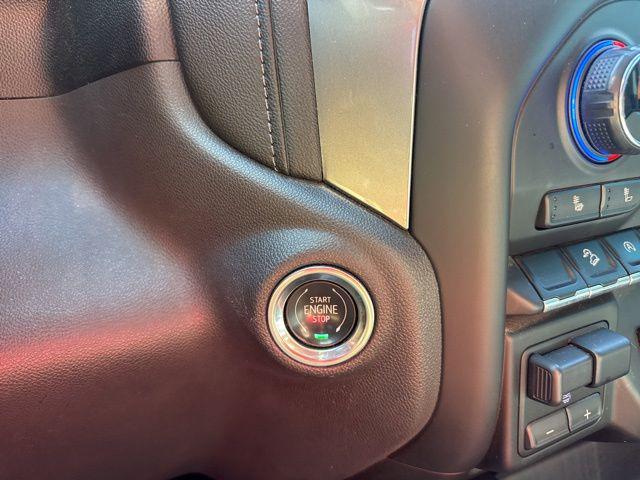 2020 Chevrolet Silverado 1500 4WD Crew Cab Short Bed RST