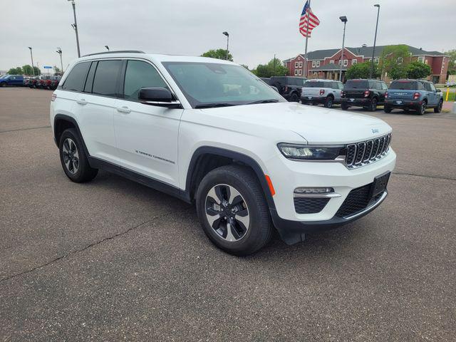 2024 Jeep Grand Cherokee Base