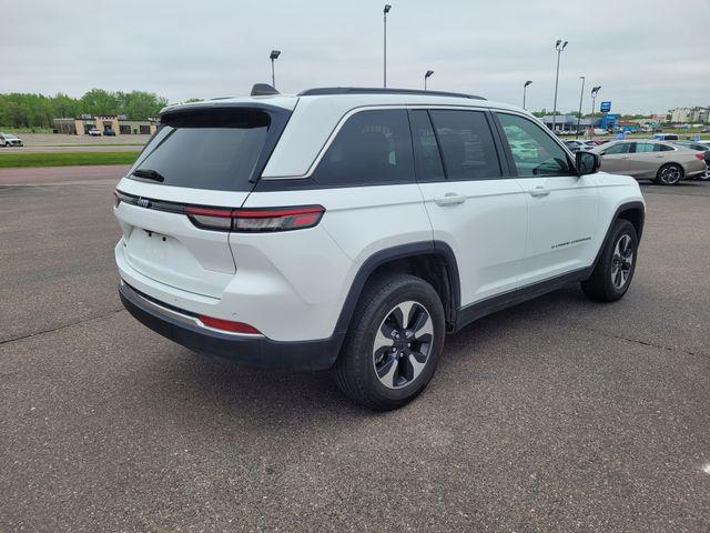 2024 Jeep Grand Cherokee Base