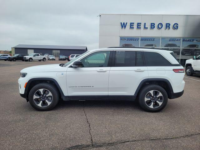 2024 Jeep Grand Cherokee Base