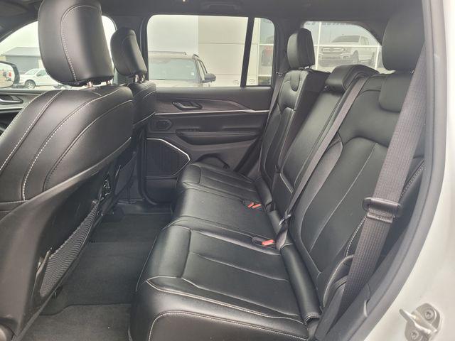 2024 Jeep Grand Cherokee Base