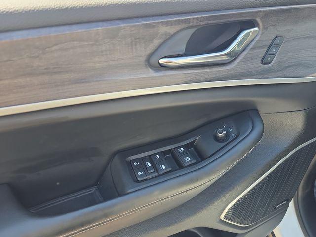 2024 Jeep Grand Cherokee Base
