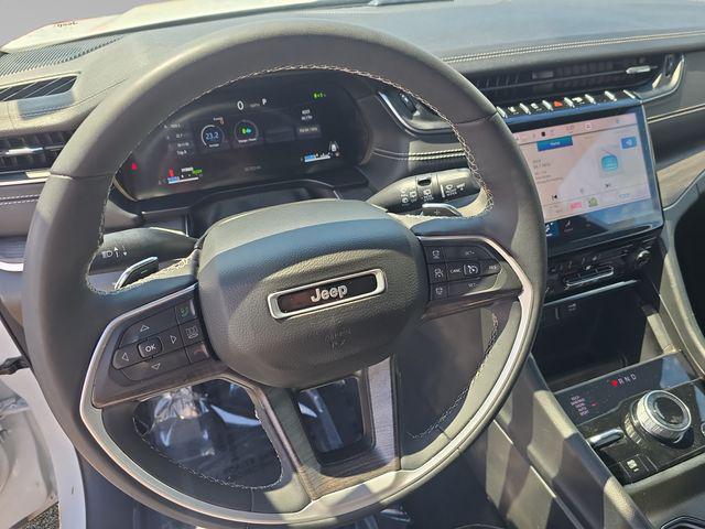 2024 Jeep Grand Cherokee Base