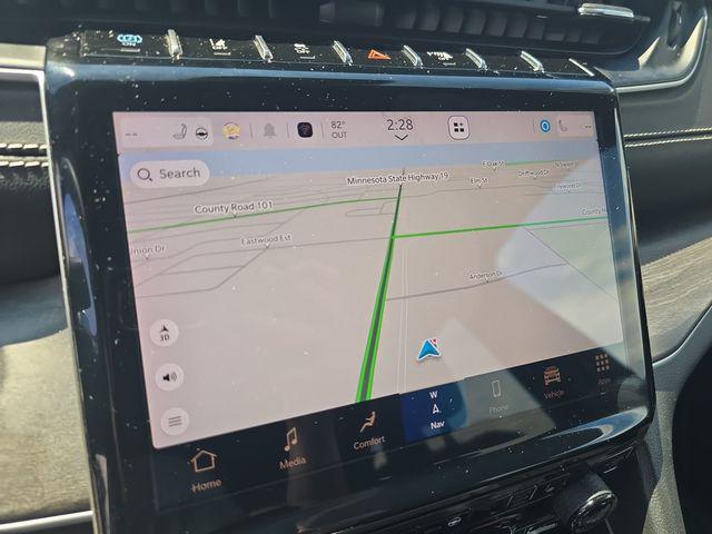 2024 Jeep Grand Cherokee Base