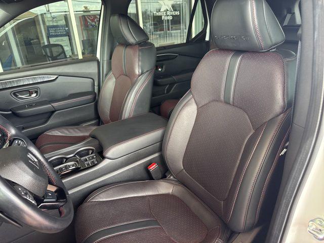 2025 Honda Pilot Black Edition