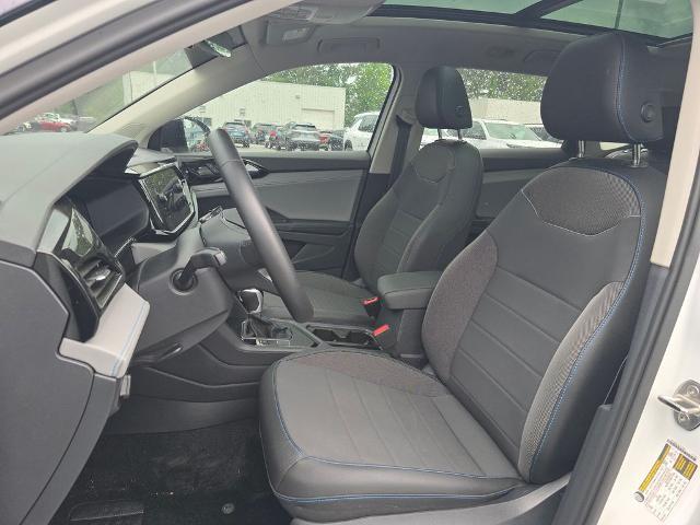 2024 Volkswagen Taos 1.5T SE Black
