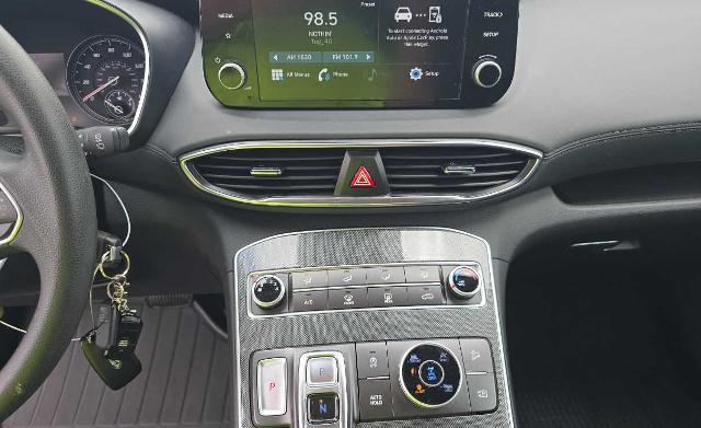 2023 Hyundai Santa Fe SE