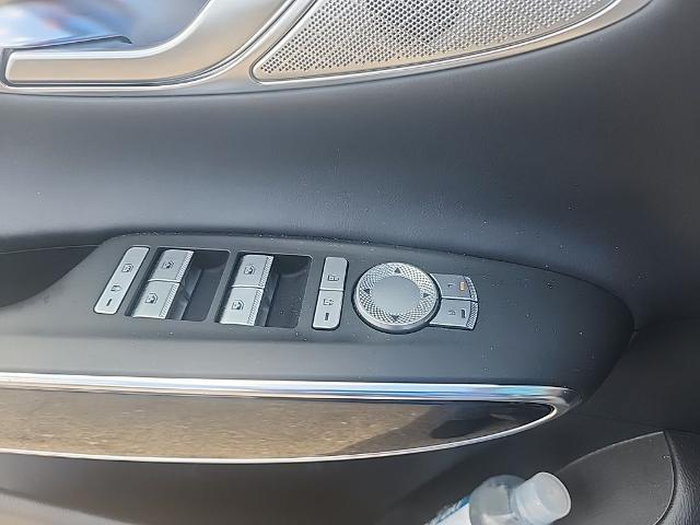 2025 Genesis GV70 2.5T AWD