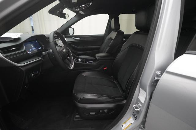 2025 Jeep Grand Cherokee Altitude 4x4