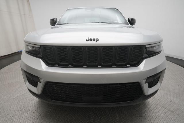 2025 Jeep Grand Cherokee Altitude 4x4