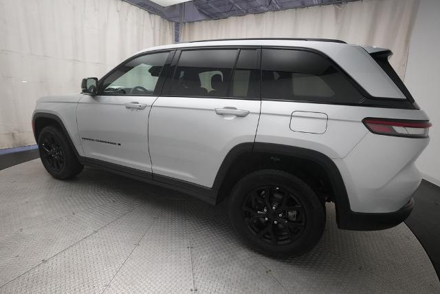2025 Jeep Grand Cherokee Altitude 4x4
