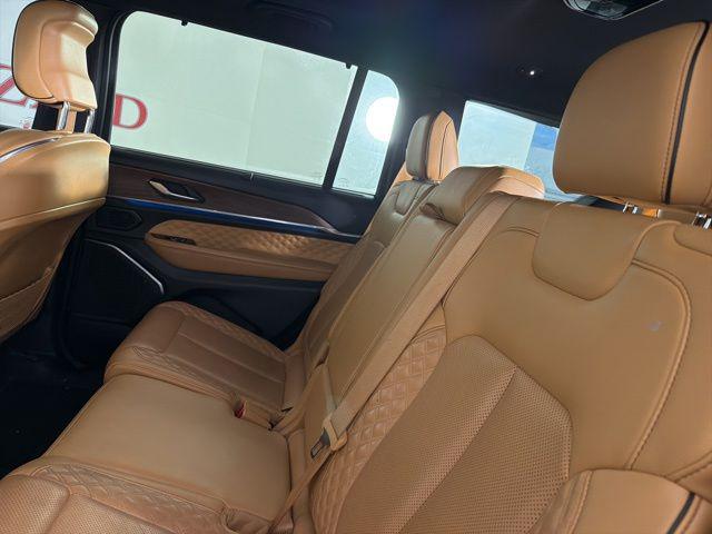 2021 Jeep Grand Cherokee Summit 4x4