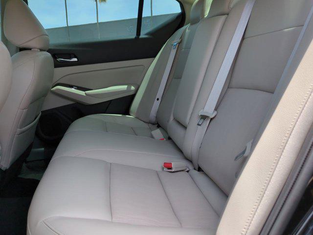 2021 Nissan Altima SL FWD