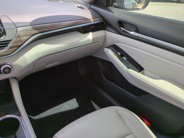 2021 Nissan Altima SL FWD
