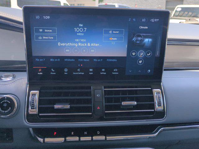 2022 Lincoln Navigator Black Label