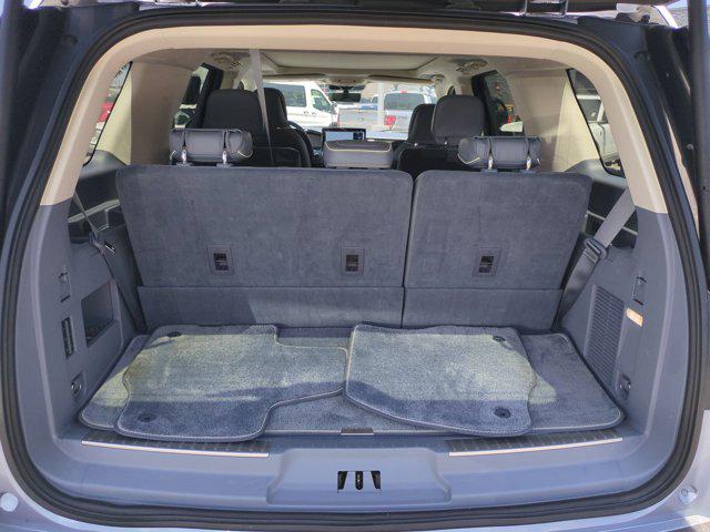 2022 Lincoln Navigator Black Label