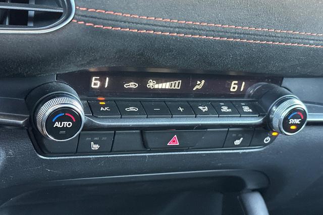 2024 Mazda Mazda3 2.5 Carbon Turbo