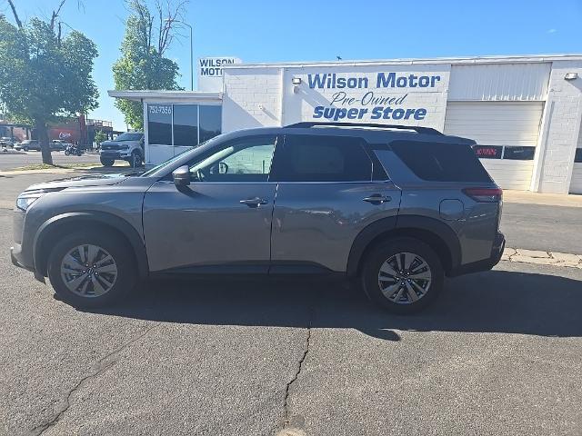 2025 Nissan Pathfinder SV 4WD
