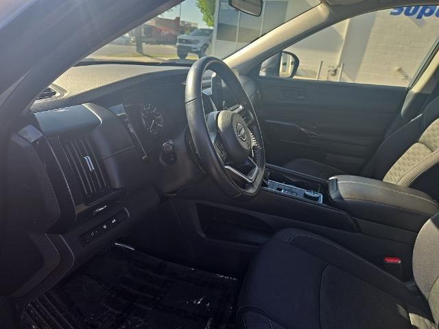 2025 Nissan Pathfinder SV 4WD