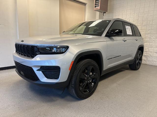 2023 Jeep Grand Cherokee Altitude 4x4
