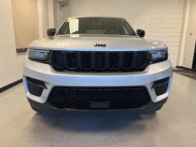 2023 Jeep Grand Cherokee Altitude 4x4