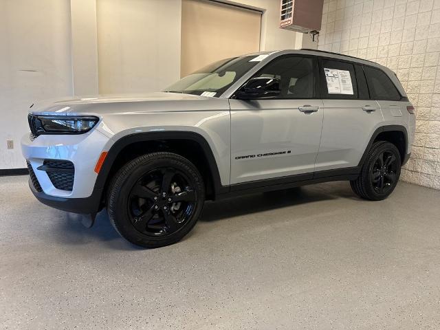 2023 Jeep Grand Cherokee Altitude 4x4