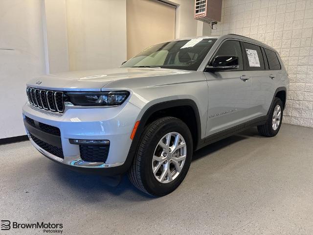 2022 Jeep Grand Cherokee L Limited 4x4 for sale in Petoskey, MI