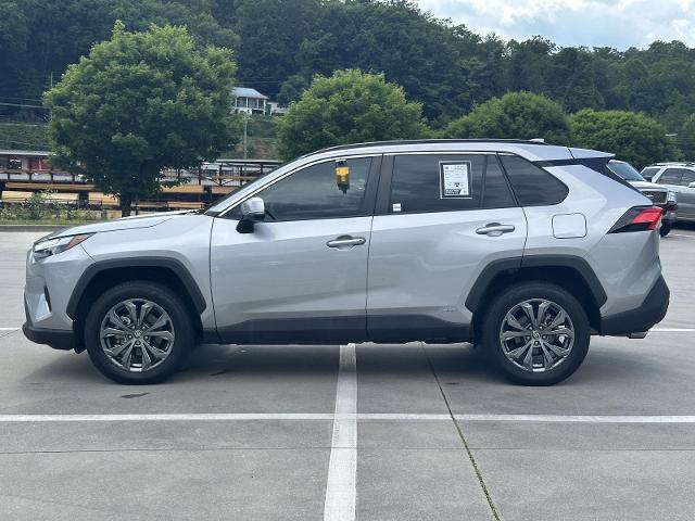 2022 Toyota RAV4 Hybrid XLE Premium