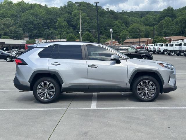 2022 Toyota RAV4 Hybrid XLE Premium