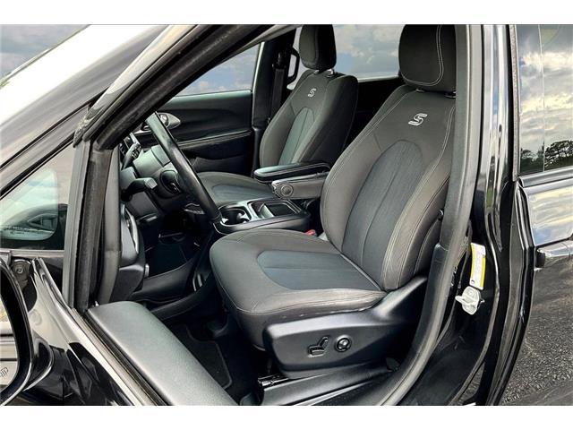 2020 Chrysler Pacifica Touring