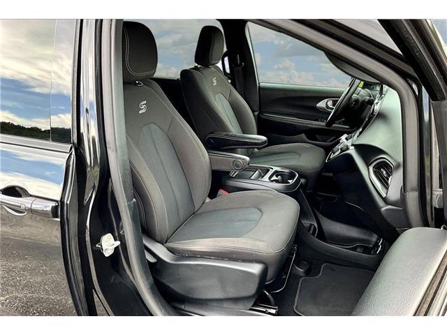 2020 Chrysler Pacifica Touring