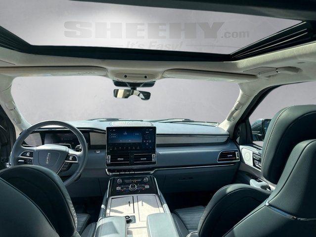 2022 Lincoln Navigator Black Label