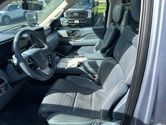 2022 Lincoln Navigator Black Label