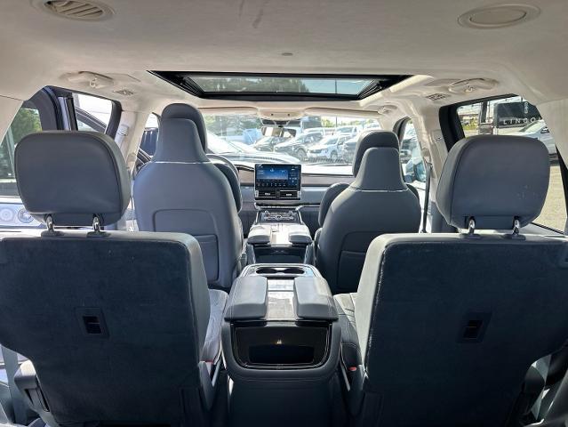 2022 Lincoln Navigator Black Label