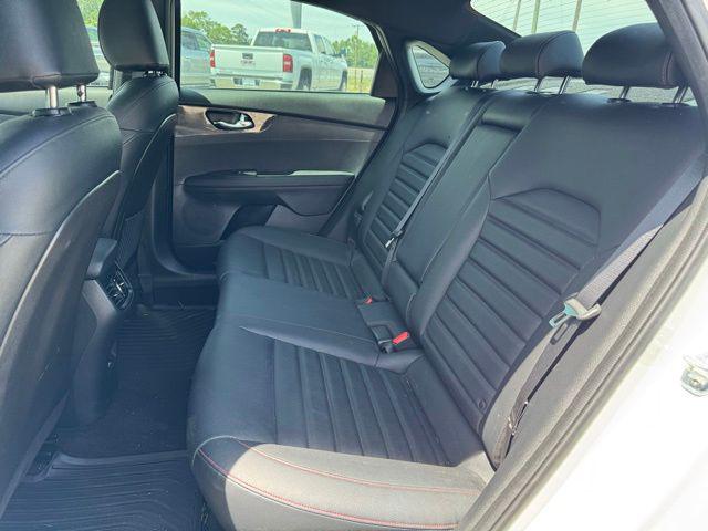 2022 Kia Forte GT Manual