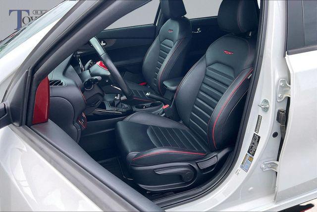 2022 Kia Forte GT Manual