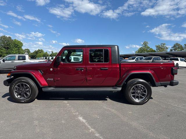 2022 Jeep Gladiator Overland