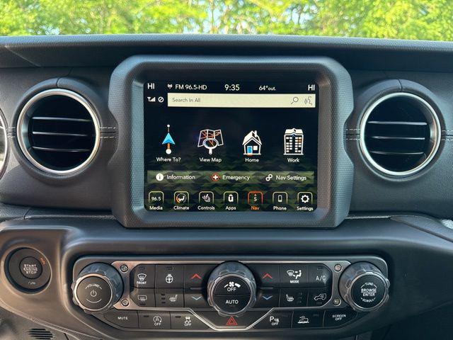2022 Jeep Gladiator Overland