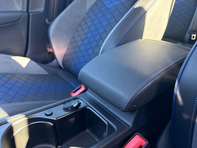 2025 Volkswagen Golf R 2.0T Black Edition