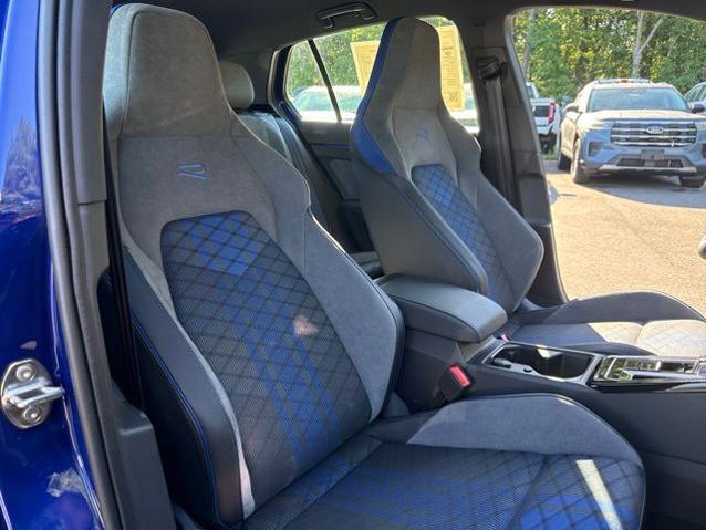 2025 Volkswagen Golf R 2.0T Black Edition