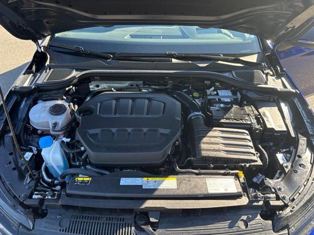 2025 Volkswagen Golf R 2.0T Black Edition