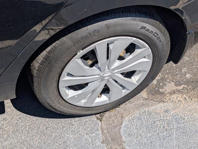 2021 Nissan Versa S 5-Speed Manual Transmission