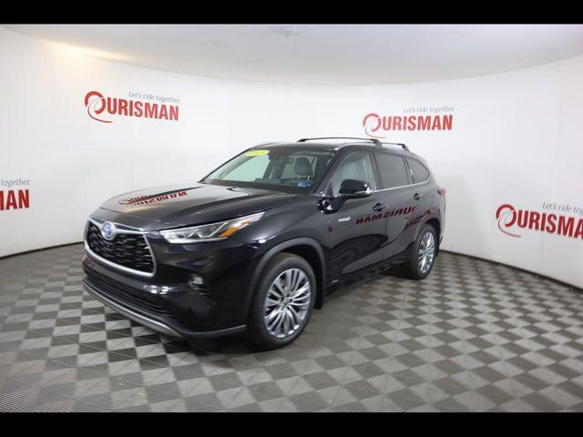 2022 Toyota Highlander Hybrid Platinum 2022 Toyota Highlander Hybrid Platinum