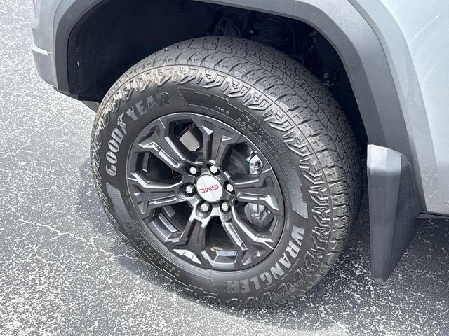 2023 GMC Canyon 4WD Crew Cab Short Box Elevation