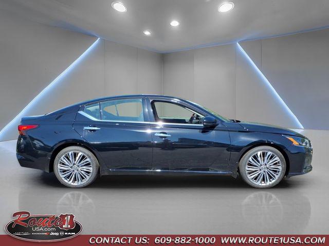 2025 Nissan Altima SL FWD