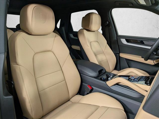 2026 Porsche Cayenne AWD