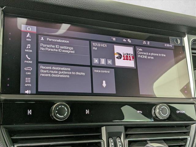 2026 Porsche Macan AWD