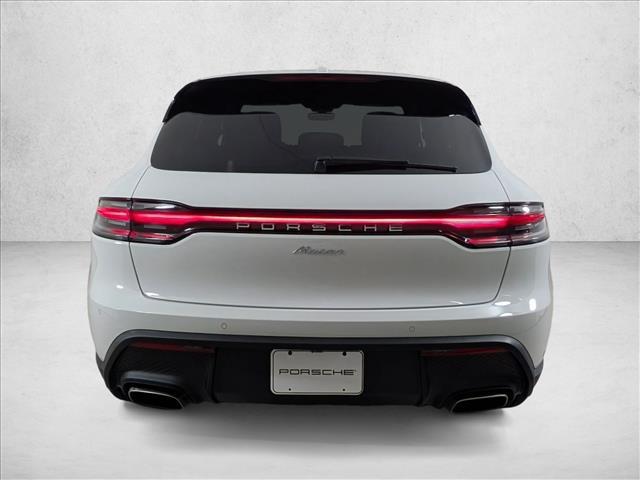 2026 Porsche Macan AWD