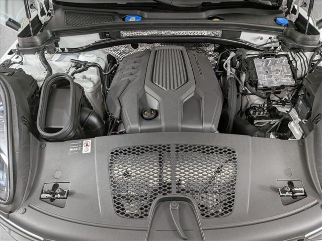 2026 Porsche Macan AWD