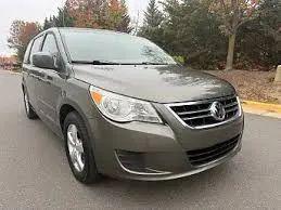 2010 Volkswagen Routan SE for sale in Bath, PA